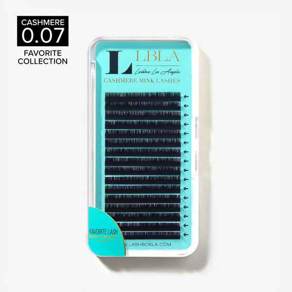 Russian Volume wimpers • LashBox LA - LashBox LA - Holland