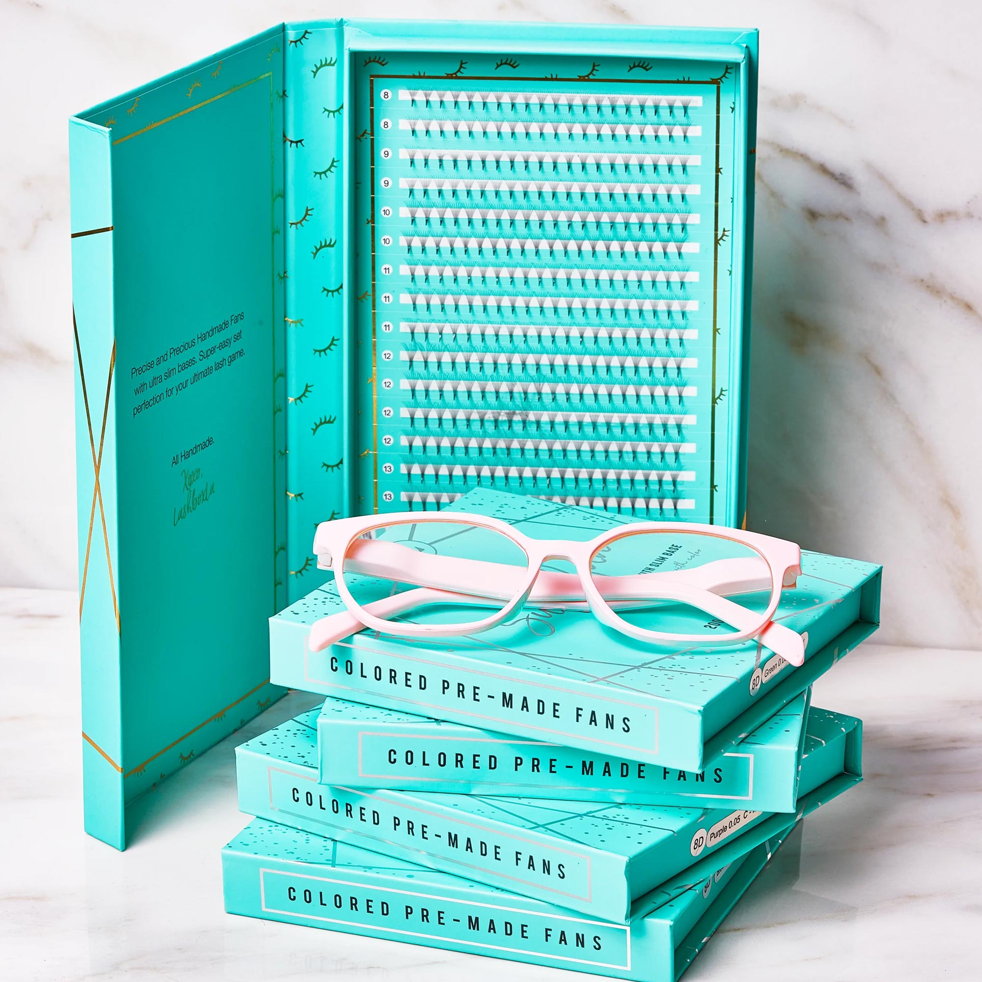 vergrotende bril 150 procent voor het plaatsen van wimperextensions