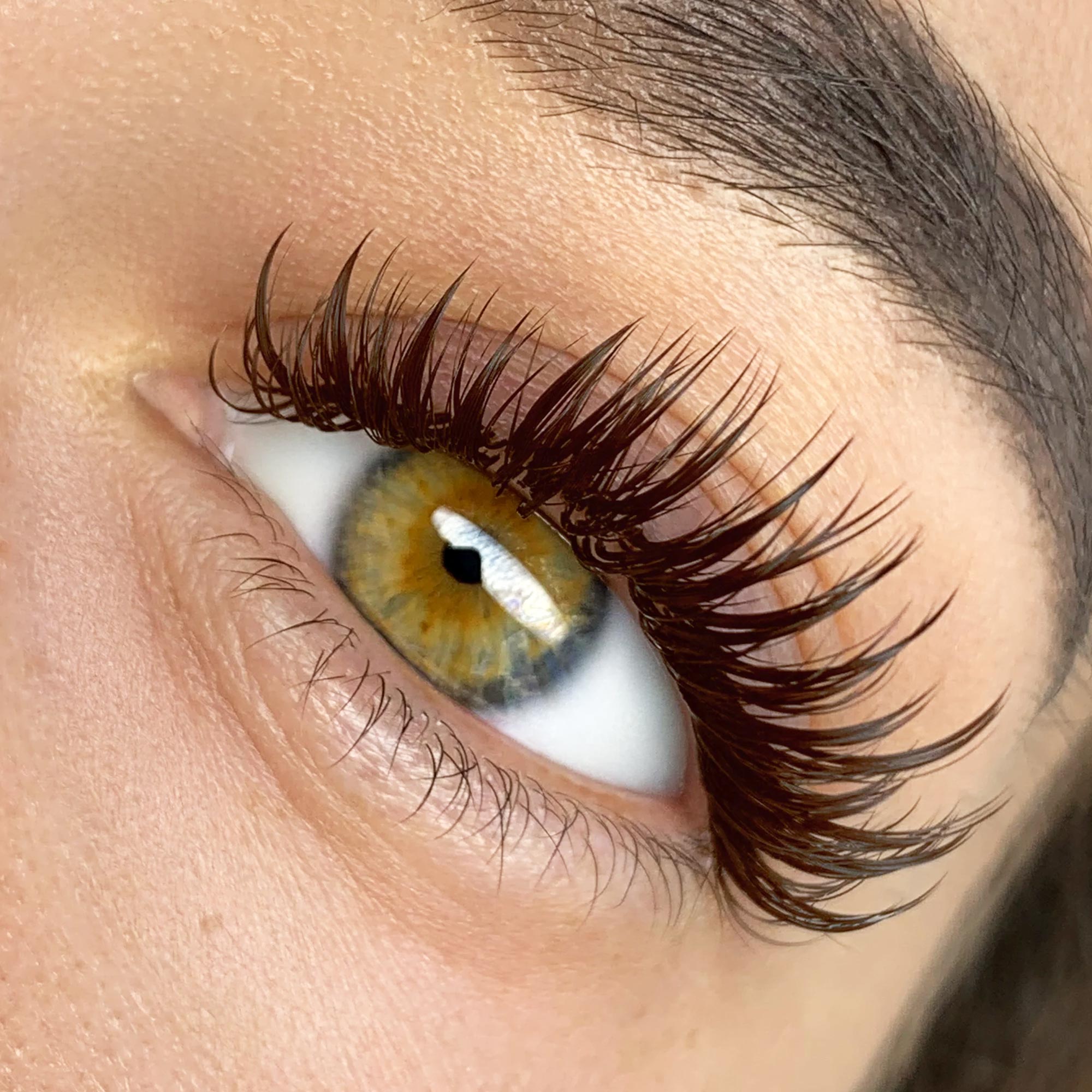 MokkaBruine wimperextensions